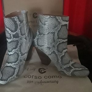 Snake skin genuine leather by Corso Como
